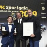 ADAC Junior Motorsportler des Jahres Max Hesse, ADAC Sportpräsident Hermann Tomczyk, Laudator Patrick Simon